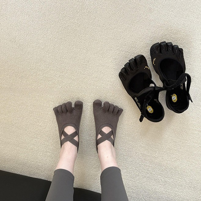 Women's Criss-Cross Strappy Fi - đánh giá và giá Pilates Yoga And Barre
